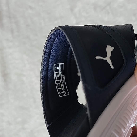 Sandals - Picture 3 of 3